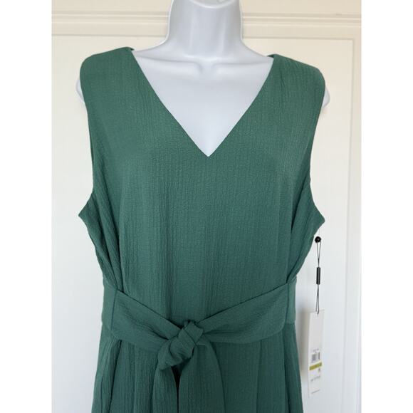 NWT Calvin Klein Green Crinkle‎ Wide Leg Crop Jumpsuit Sz 14 Sleeveless Belted - Picture 4 of 16